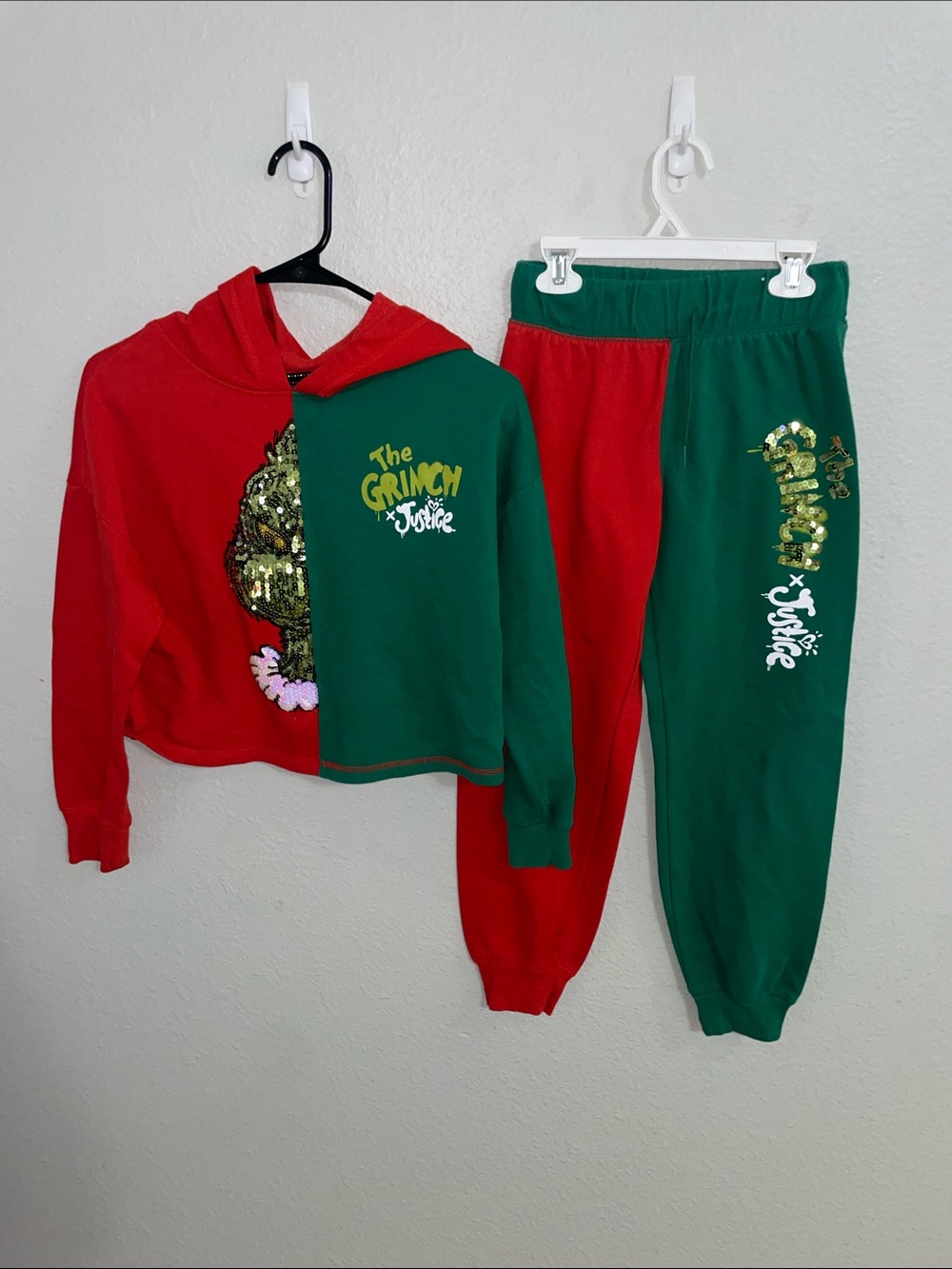Justice The Grinch Green & Red Kids Hoodie and Joggers Set Top:YL Bottom:YM